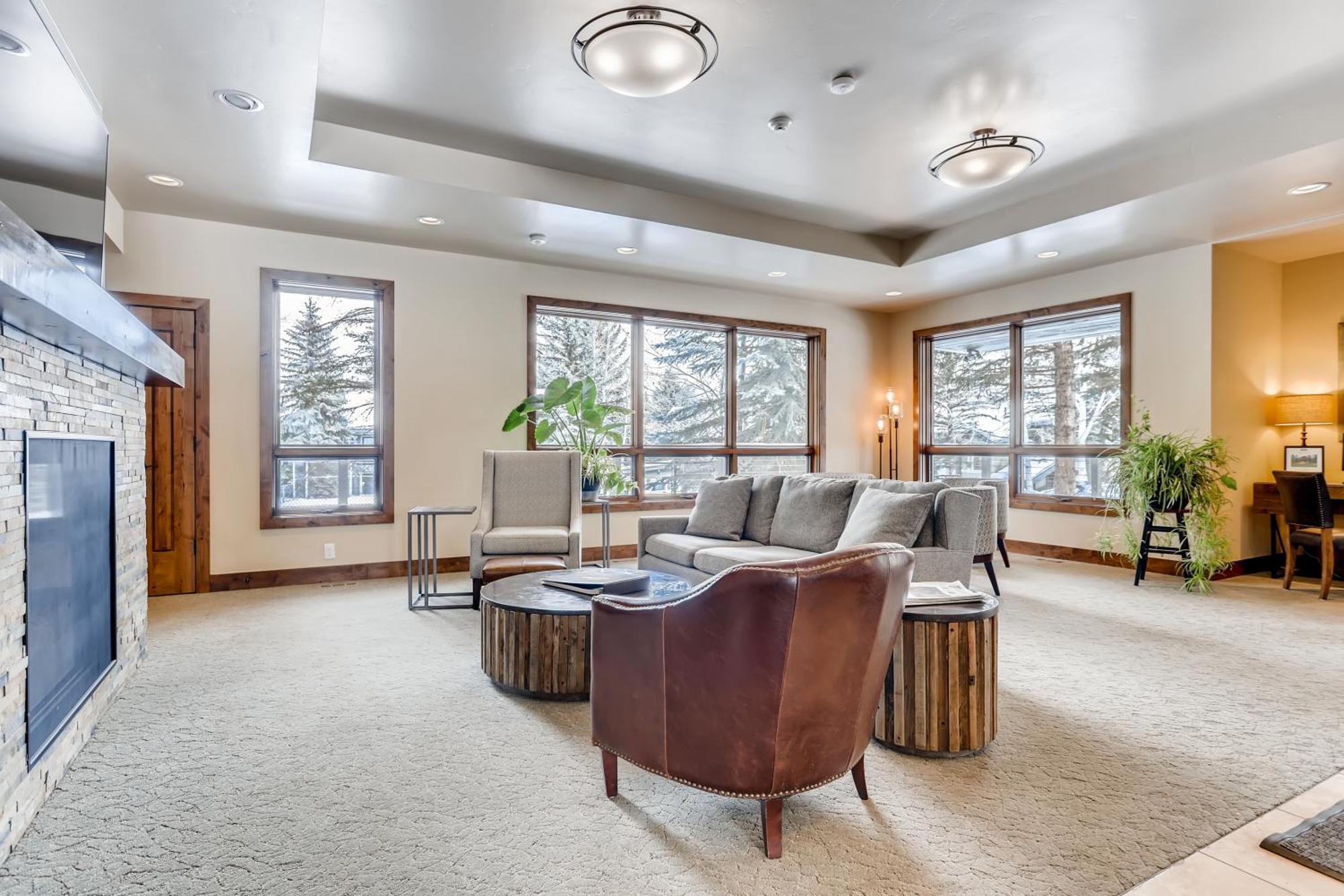 Ridgepoint Townhome 198 By East West Hospitality Beaver Creek Exterior foto